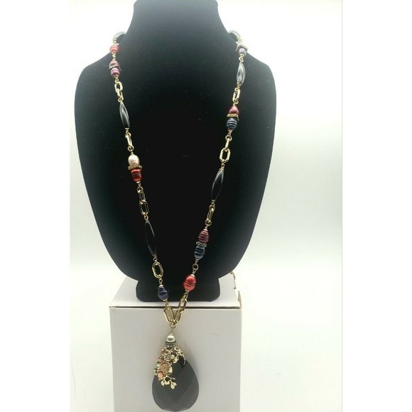 NECKLACE BY APPARTEMENT a`LOUER PARIS. PEARL,  STONE & GOLD TONE W/ PENDANT 20" - Picture 3 of 5